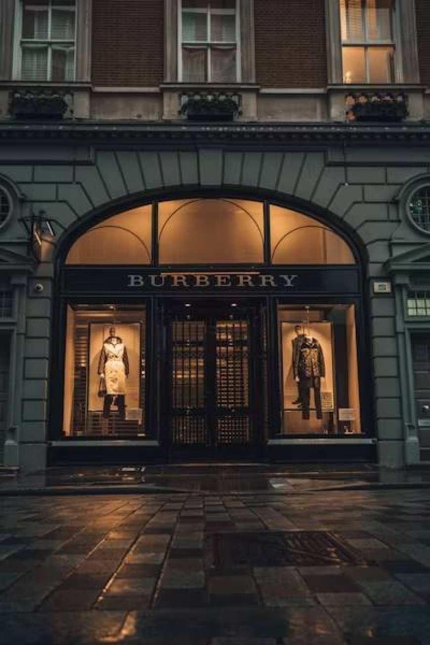 Retail Market in Singapore Shows Diverging Performance Between Central and Suburban Areas